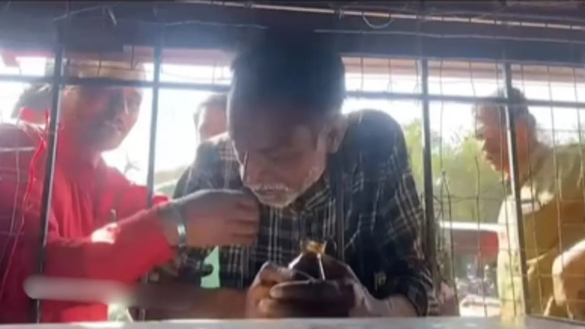 वायरल वीडियो का स्क्रीनशॉट- India TV Hindi