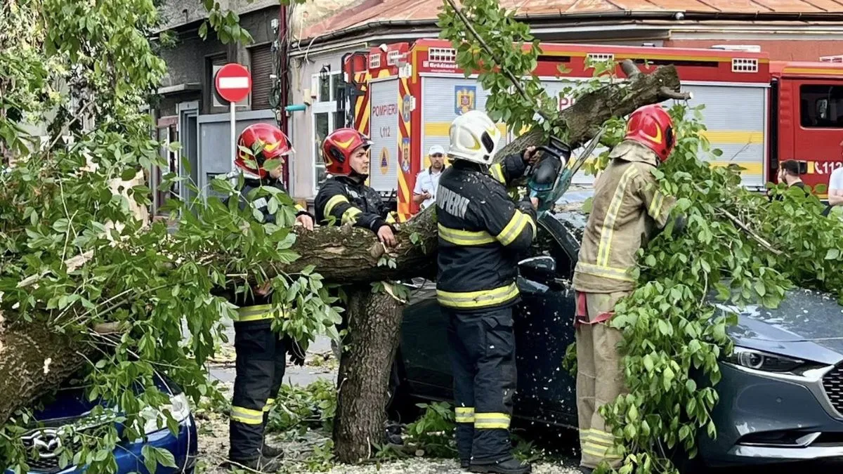 रोमानिया में आए तूफान का दृश्य। - India TV Hindi