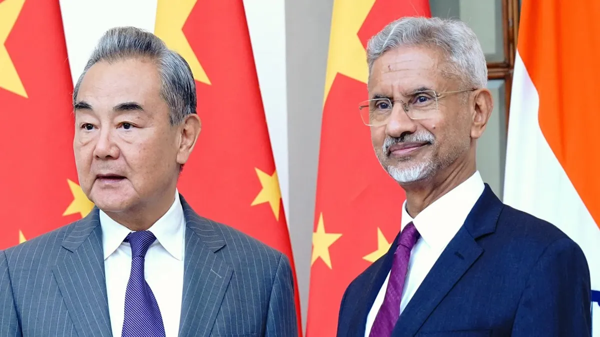 S Jaishankar (R) Wang Yi (L)- India TV Hindi