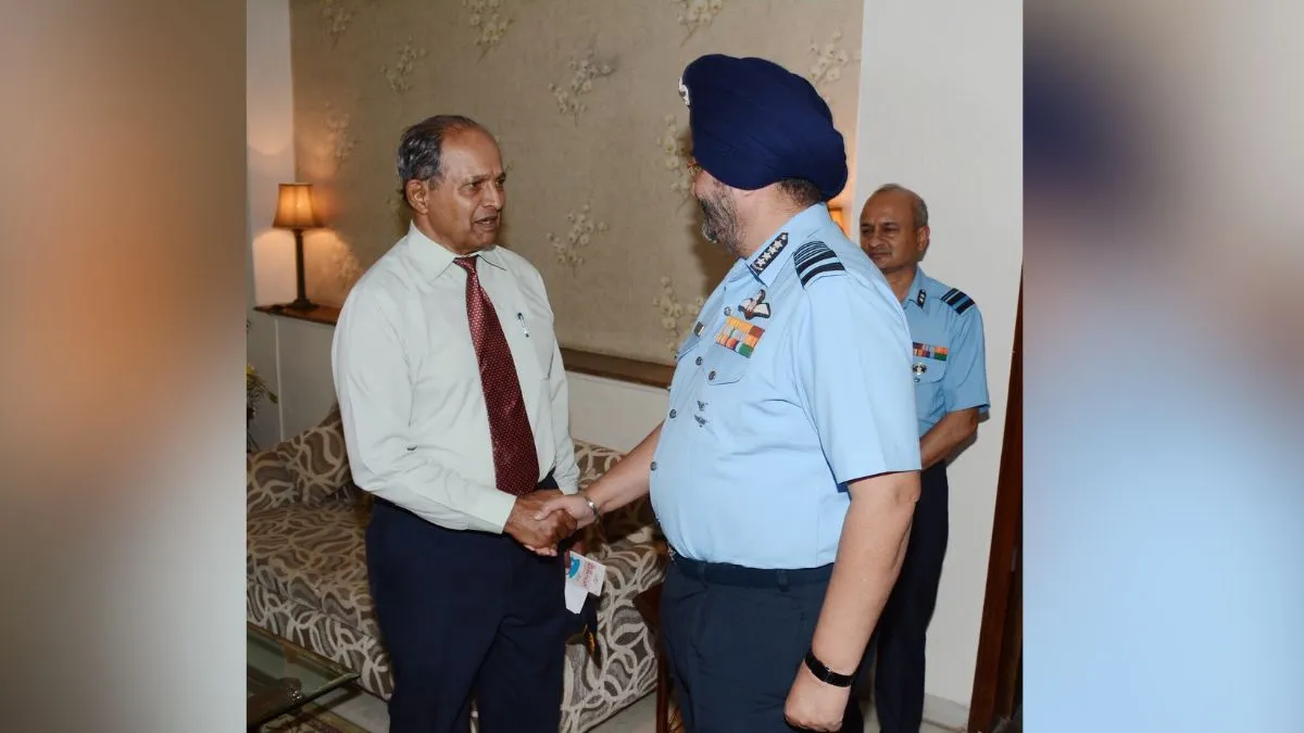 DK Parulkar- India TV Hindi