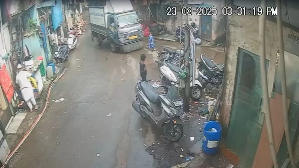 mumbai tempo accident- India TV Hindi