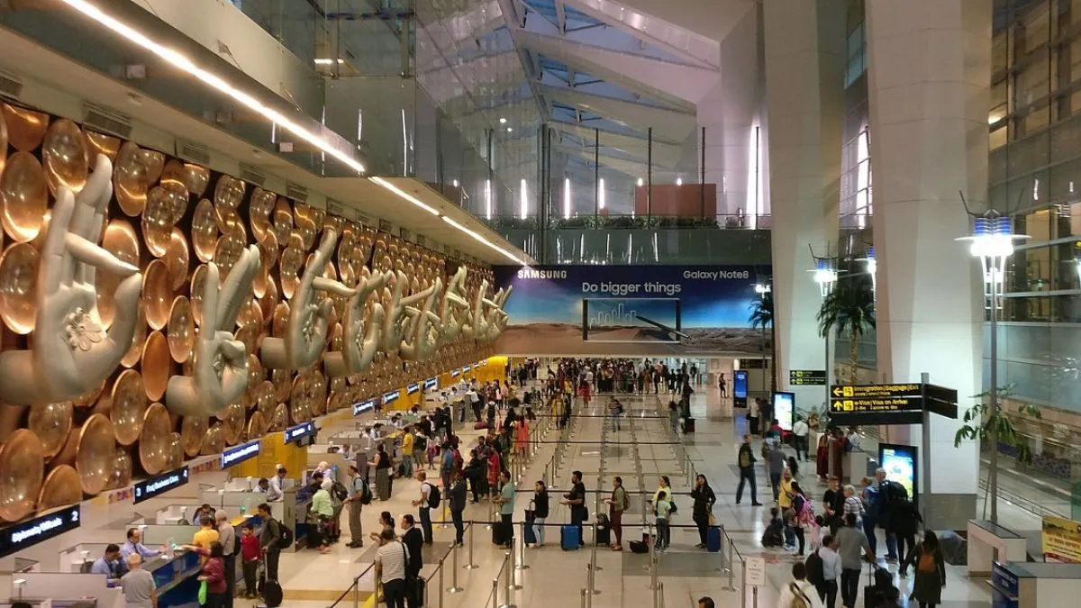 IGI joins the list of airports with more than 10 crore passenger capacity annualy, see the list of a- India TV Paisa