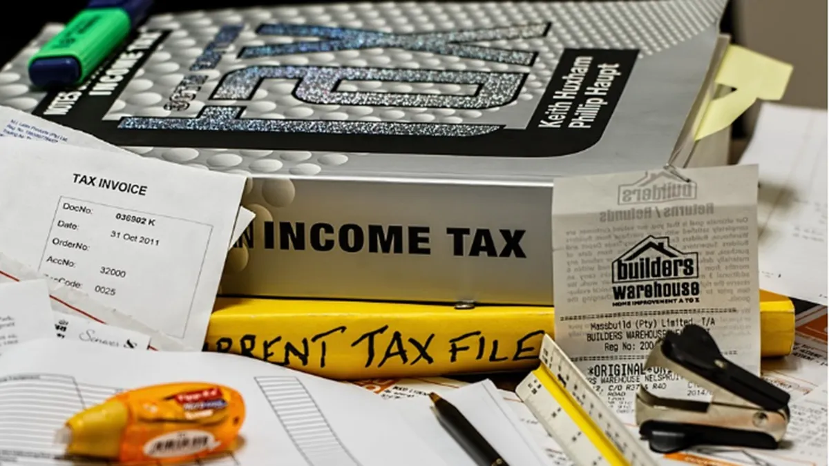 इनकम टैक्स रिटर्न फाइलिंग में सावधानी से आप परेशान होने से बच जाते हैं।- India TV Paisa