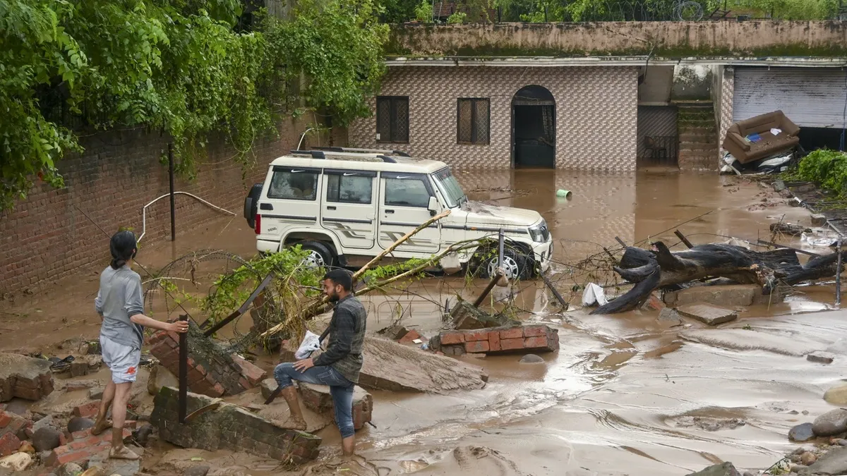 jammu heavy rain flood- India TV Hindi