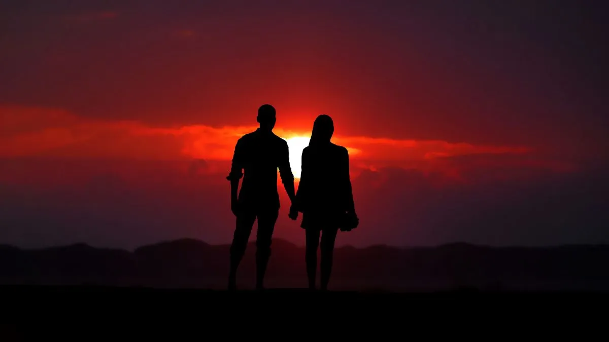 aaj ka love rashifal, love horoscope- India TV Hindi