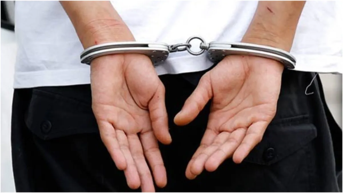 Delhi Police arrested the murderer of his parents and brother he was trying to commit suicide- India TV Hindi