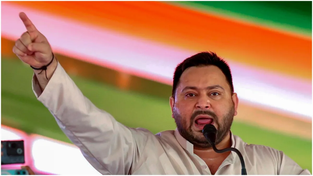 FIR registered against RJD leader Tejashwi Yadav in Maharashtra Gadchiroli for objectionable social - India TV Hindi