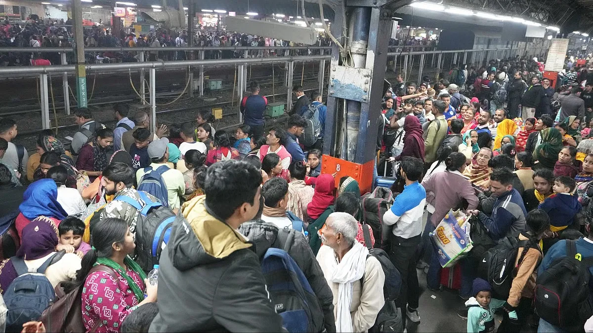 नई दिल्ली रेलवे स्टेशन में भगदड़