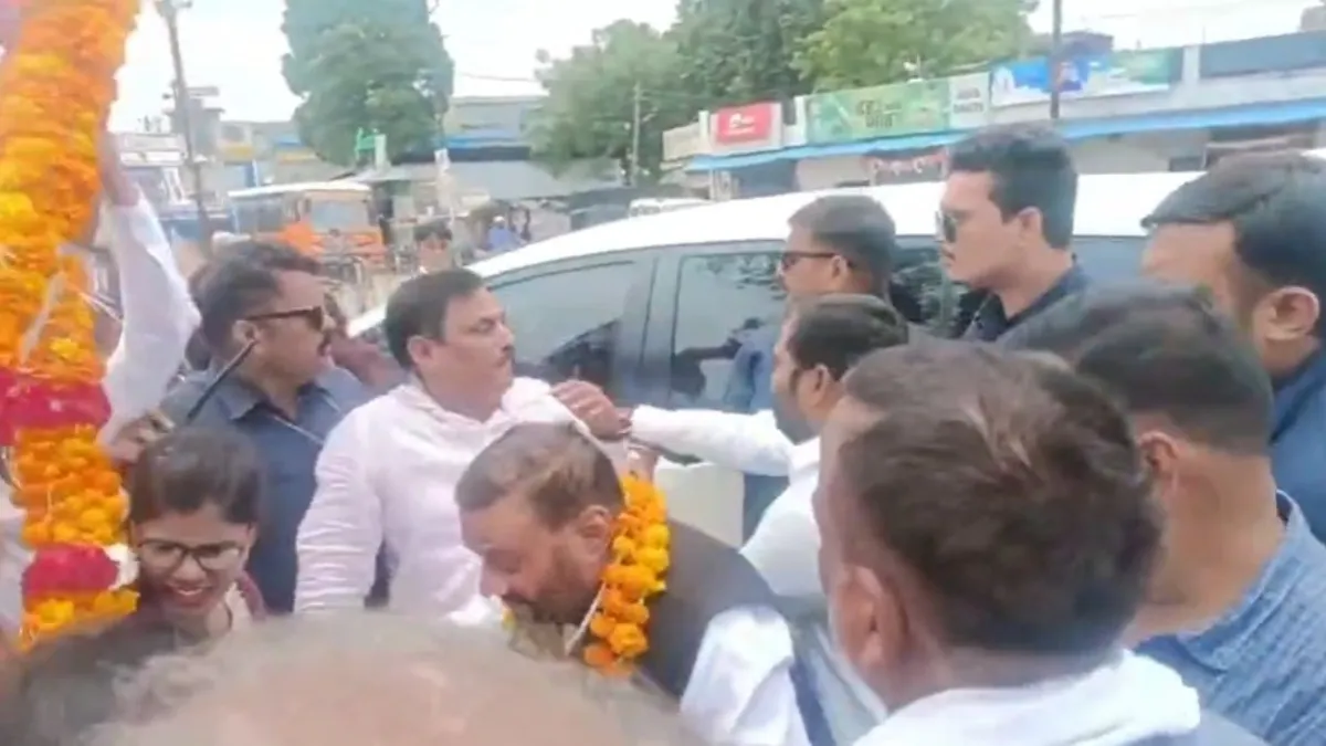 Swami Prasad Maurya attacked- India TV Hindi
