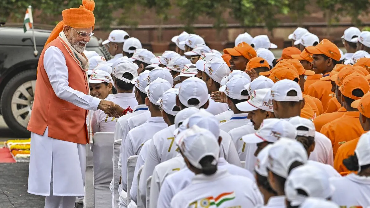 प्रधानमंत्री विकासशील भारत रोजगार योजना के तहत मोदी सरकार अगले 2 सालों में 3.5 करोड़ युवाओं को देगी - India TV Hindi