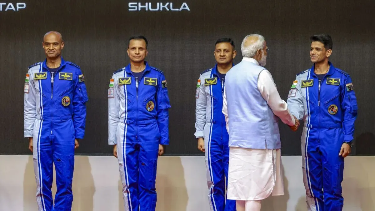 दिसंबर में लॉन्च होगा...- India TV Hindi