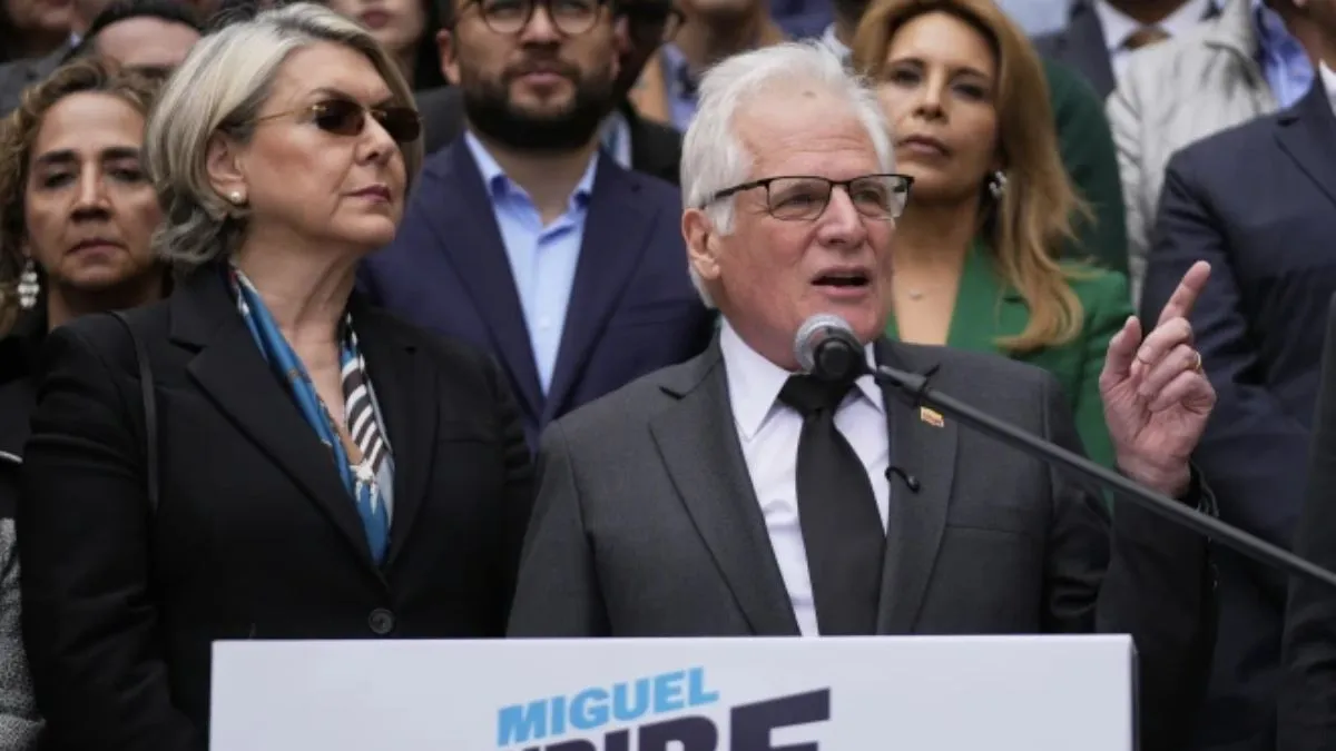 मिगुएल उरीबे लोंदोनो, कोलंबिया में राष्ट्रपति पद के उम्मीदवार। - India TV Hindi