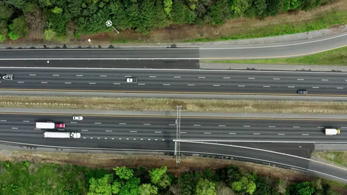 प्रस्तावित हाई-स्पीड मालवाहक कॉरिडोर दूरी के साथ-साथ समय, ईंधन और लागत की भी बचत करेगा।- India TV Paisa