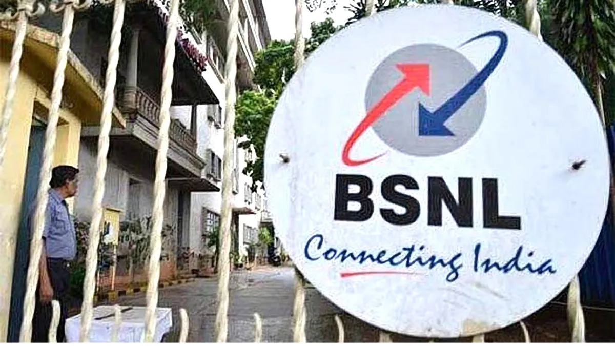 आधिकारिक साइट या फिर कंपनी के ऑफिशियल मोबाइल ऐप के जरिए रीचार्ज करना होगा। - India TV Hindi