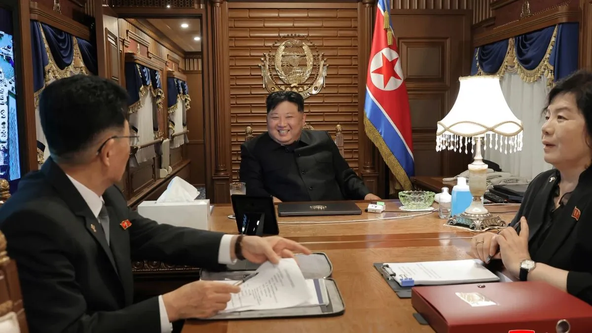 金正恩中國訪問,金·普京十一號遊行,朝鮮中國俄羅斯聯盟 - 印度電視印地語