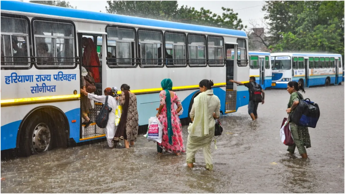 Punjab-Haryana is suffering due to rain rivers are in spate all schools will remain closed in Chandi- India TV Hindi