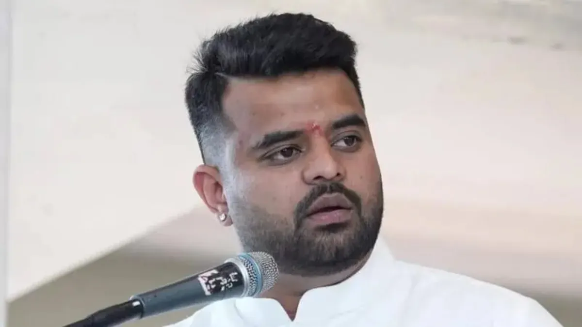 पूर्व सांसद प्रज्वल रेवन्ना- India TV Hindi