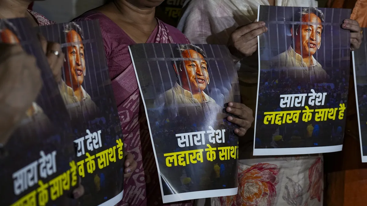 sonam wangchuk arrested- India TV Hindi