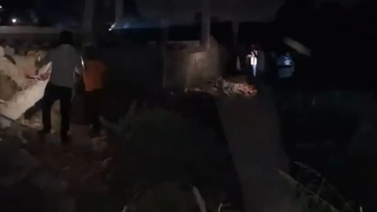 Ayodhya blast, Ayodhya blast house collapse, children killed- India TV Hindi