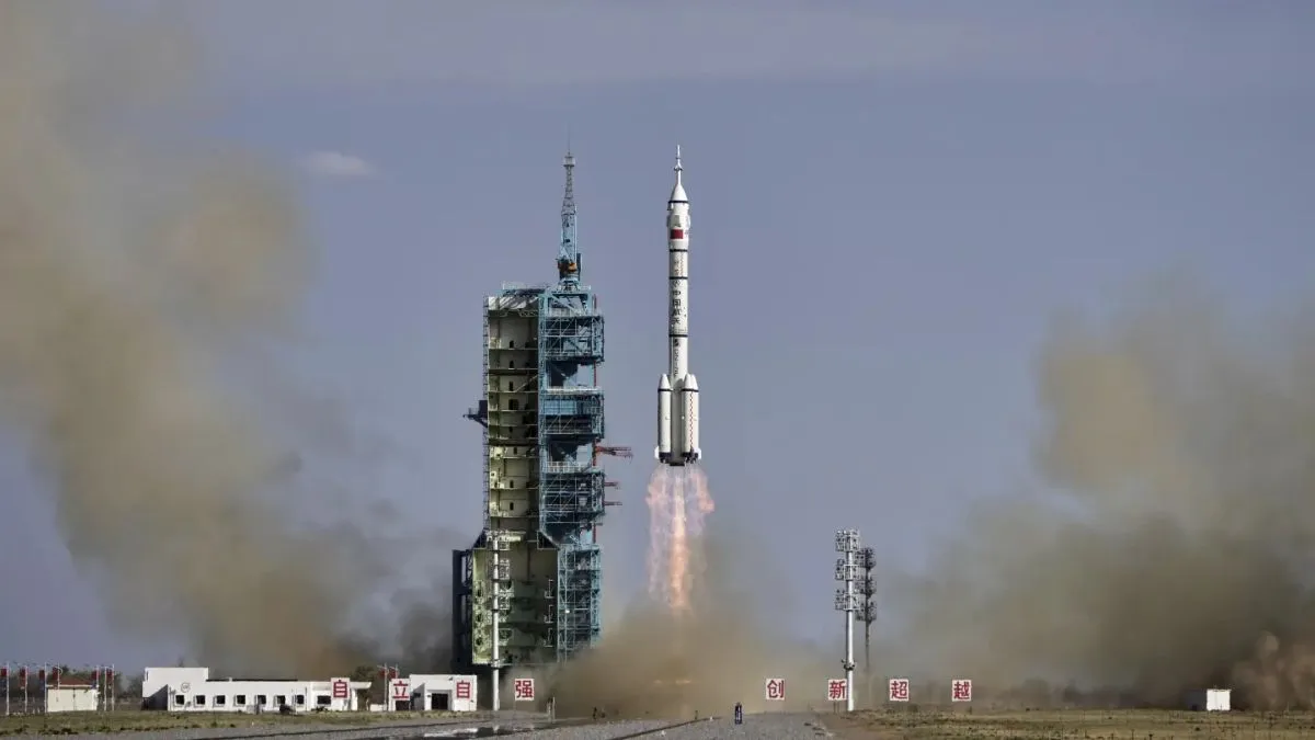 चाइना स्पेसक्रॉफ्ट- India TV Hindi