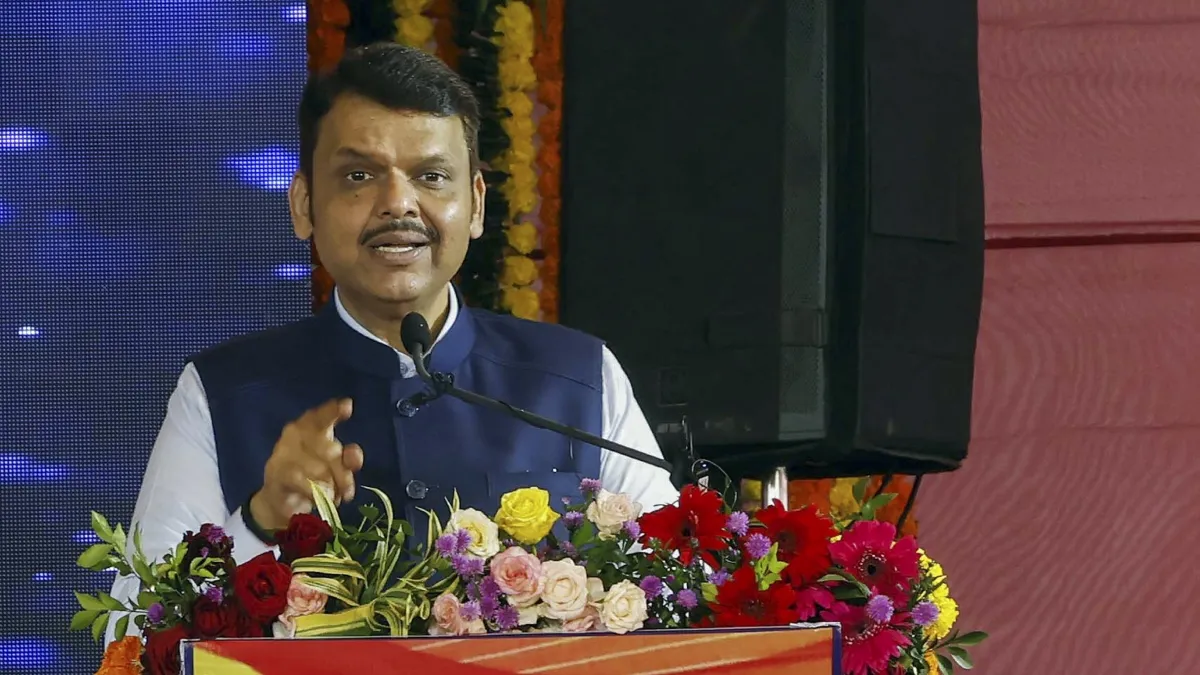 devendra fadnavis maharashtra farmers package- India TV Hindi