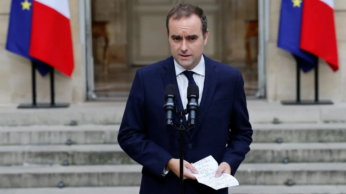 एक हफ्ते में दूसरी बार फ्रांस के नए प्रधानमंत्री बने सेबास्टियन लेकोर्नू- India TV Hindi