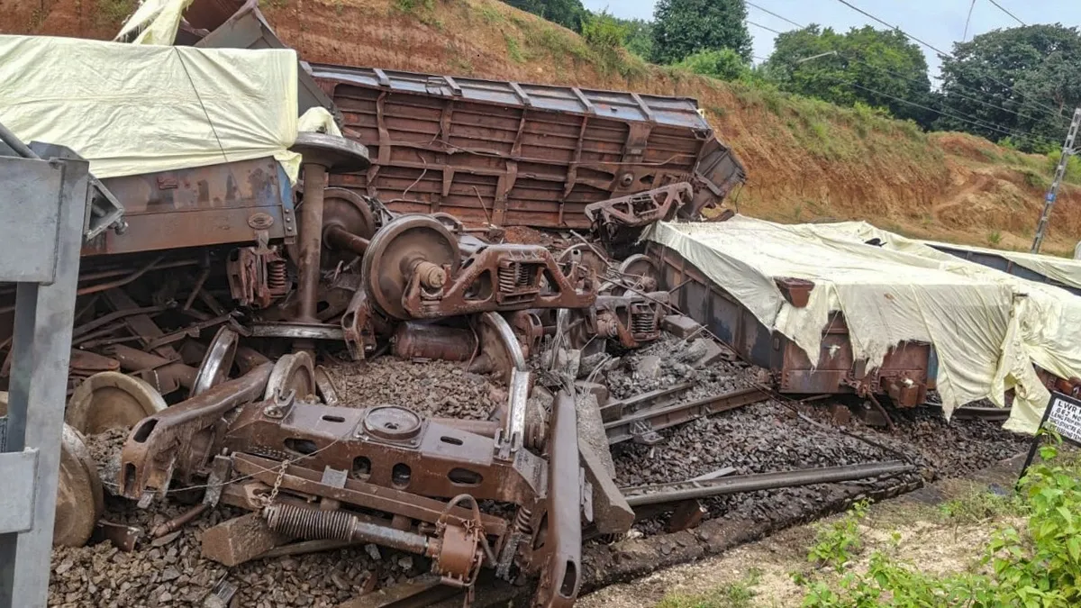 train derailment, train derailment Jharkhand, Simdega train accident- India TV Hindi