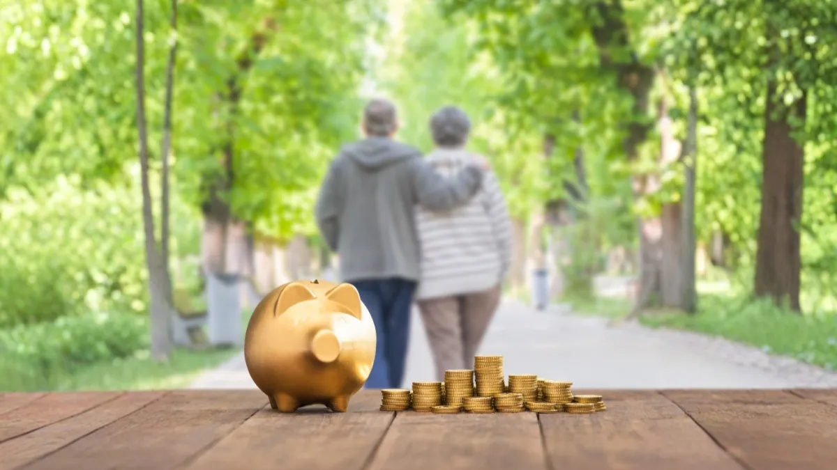 सीनियर सिटीजन्स को FD...- India TV Paisa