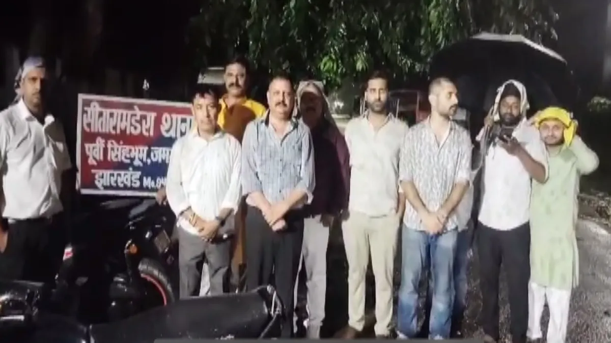 राजेश सिंह बम ने पुलिस में दर्ज कराई शिकायत- India TV Hindi