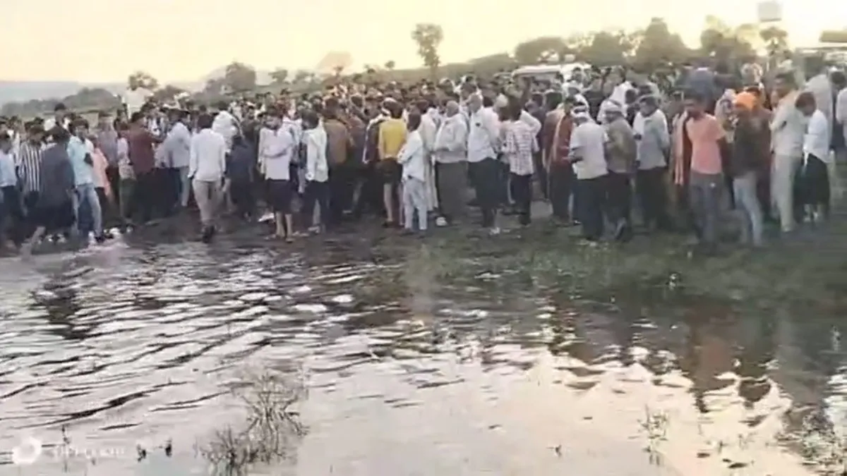 mp khandwa accident durga pratima immersion- India TV Hindi