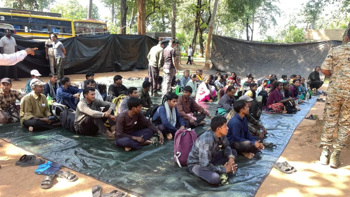 naxals surrender chhattisgarh- India TV Hindi