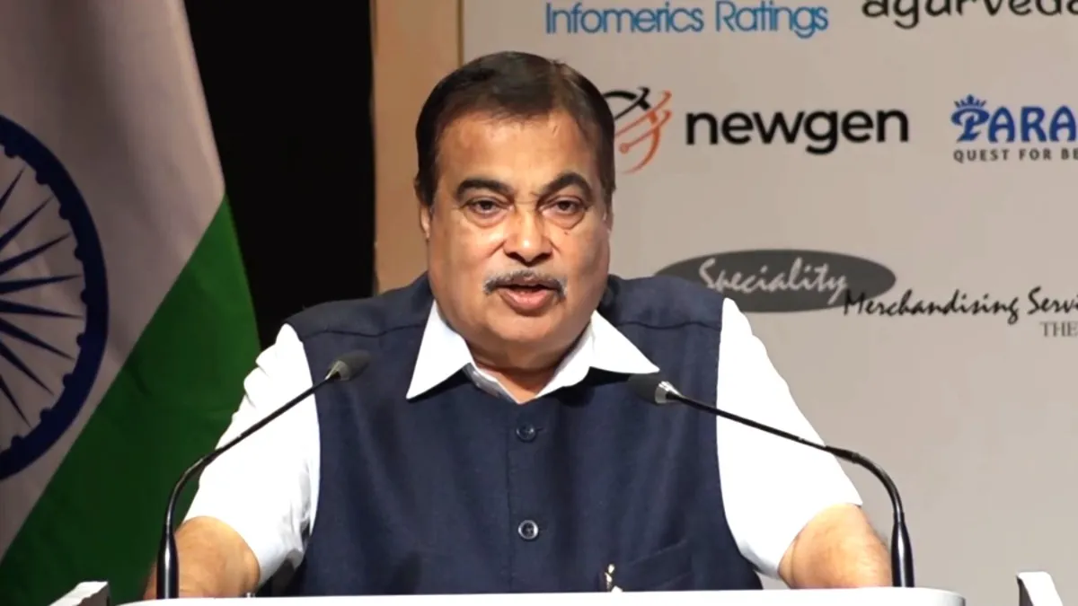 गुरुवार को PHDCCI के 120वें सालाना सत्र को संबोधित करते केंद्रीय मंत्री नितिन गडकरी।- India TV Paisa