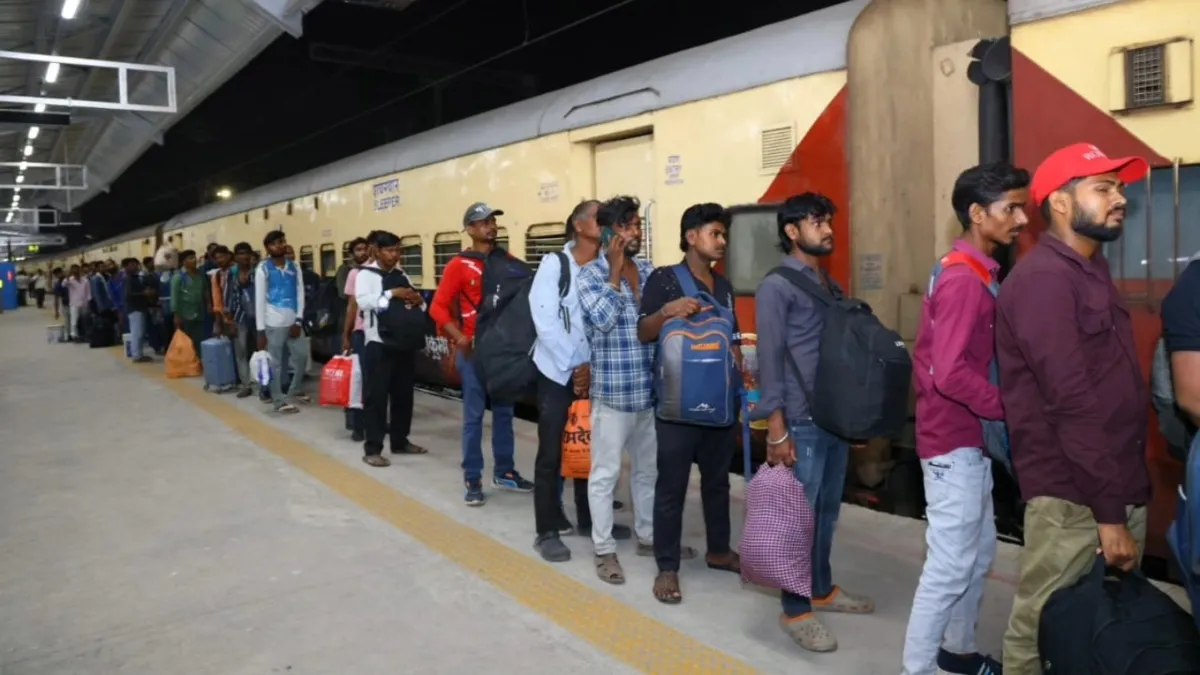 Festival special train- India TV Paisa