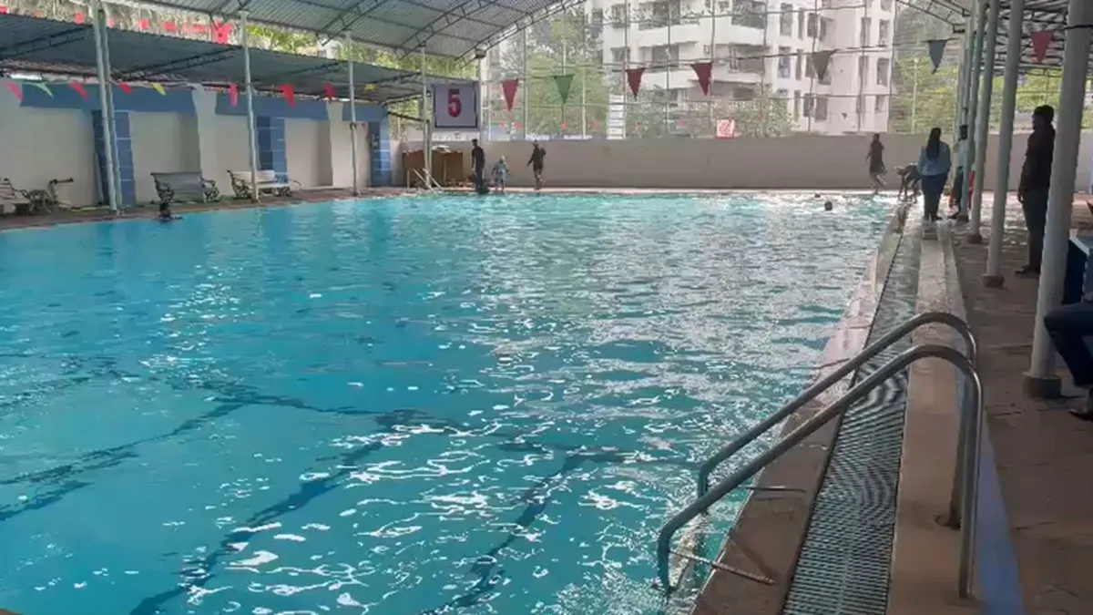 swimming pool- India TV Hindi