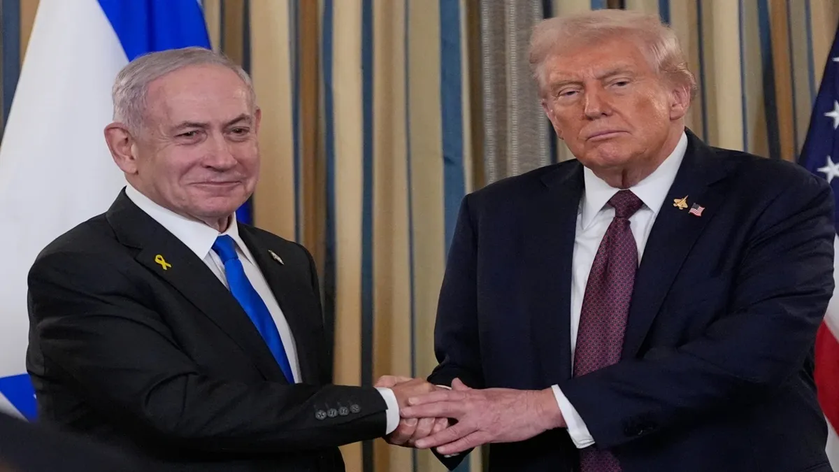 Donald Trump (L) Benjamin Netanyahu (R) - India TV Hindi
