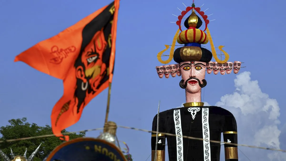 रावण का पुतला। - India TV Hindi