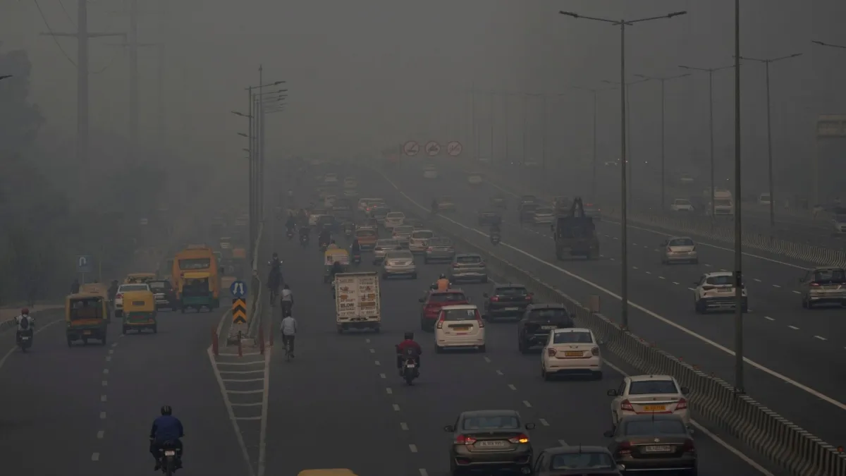 सड़कों पर छाया वायु प्रदूषण- India TV Hindi