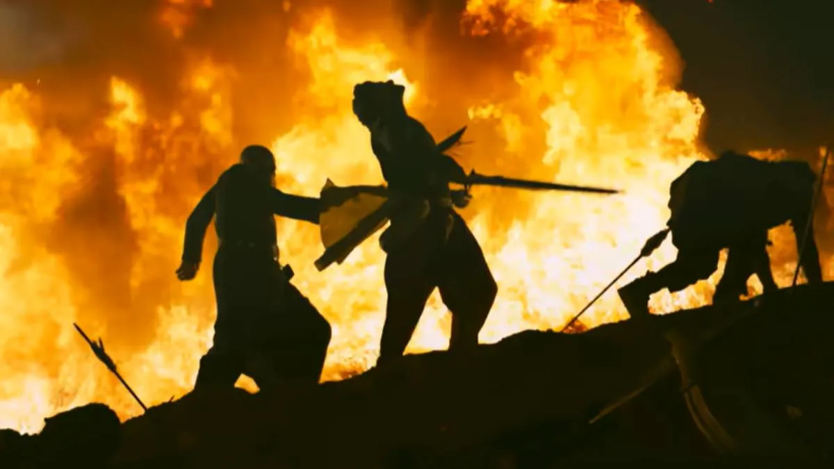  Baahubali- India TV Hindi