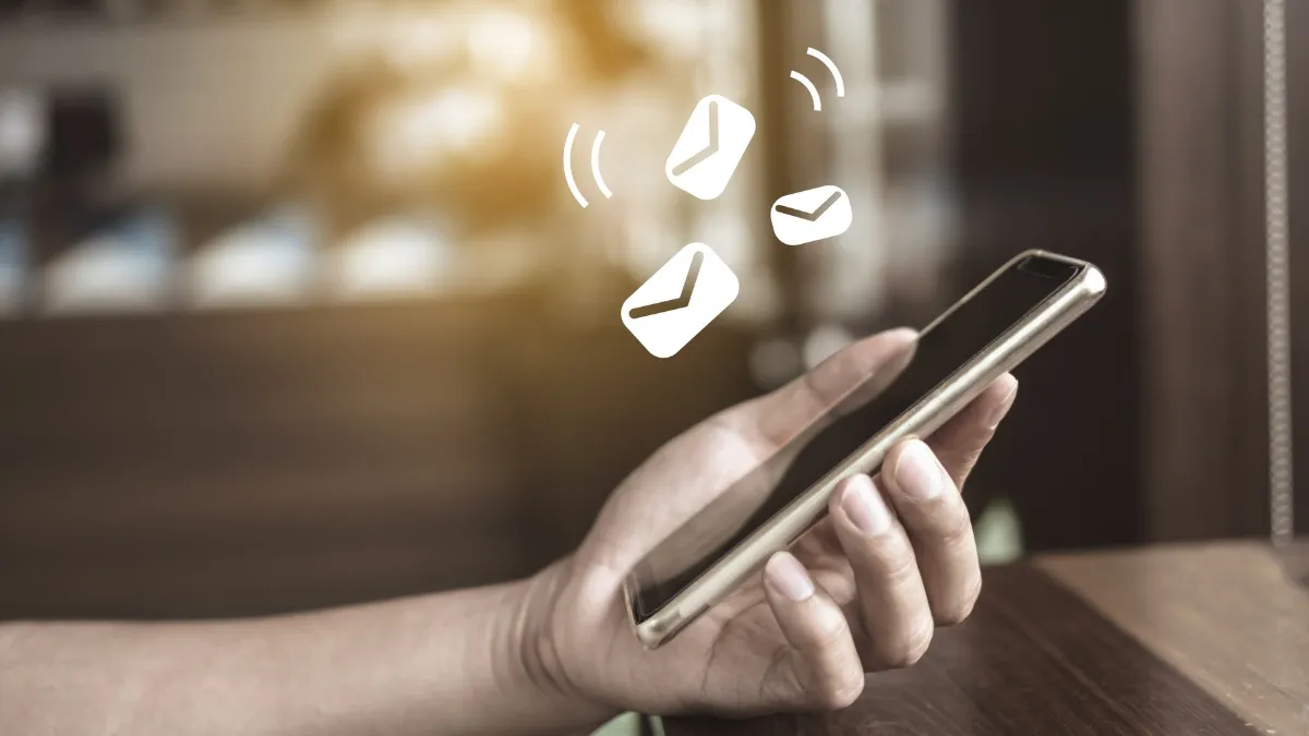 अब बैंक के SMS भी नहीं...- India TV Paisa