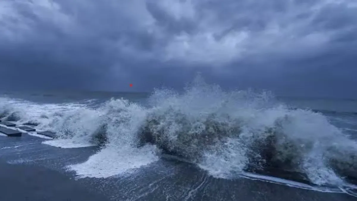 चक्रवाती तूफान की संभावना- India TV Hindi