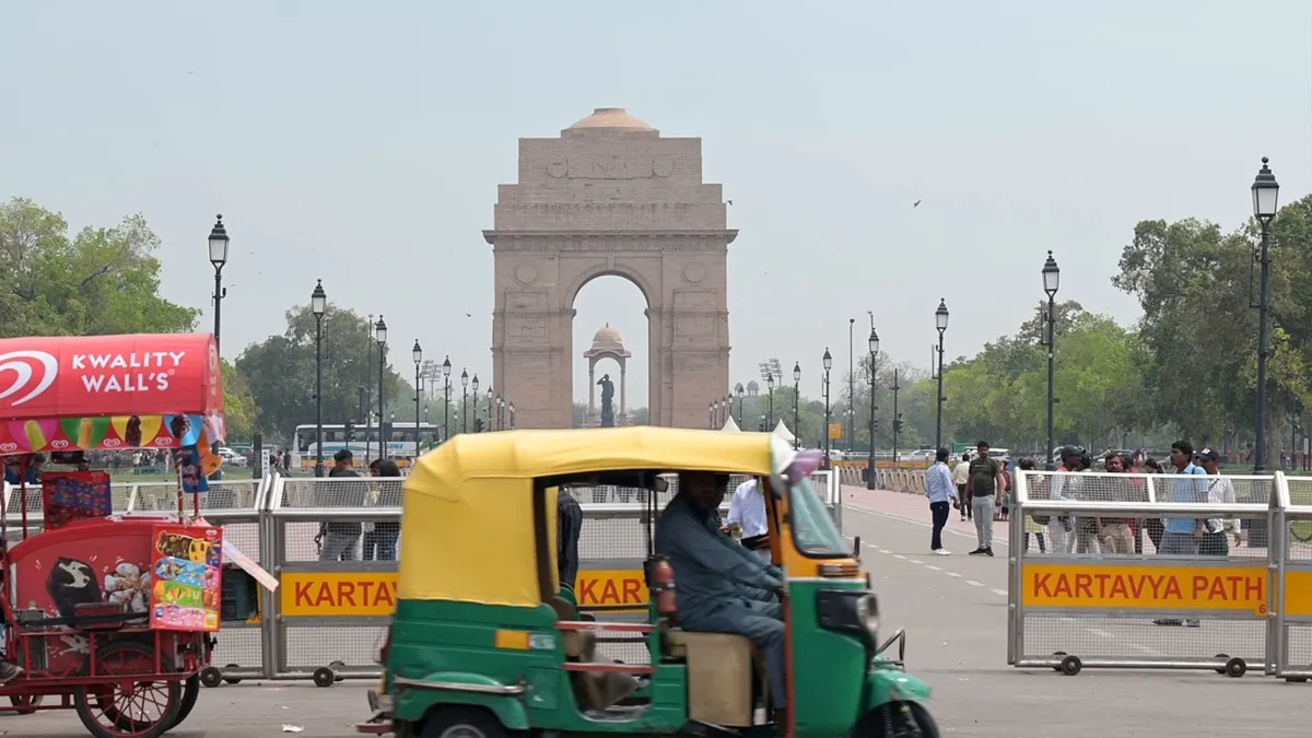 India Gate in Delhi.- India TV Paisa