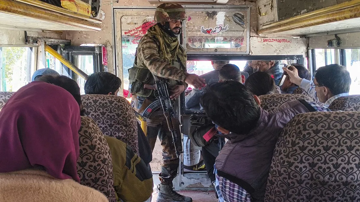 जम्मू-कश्मीर में हाई...- India TV Hindi