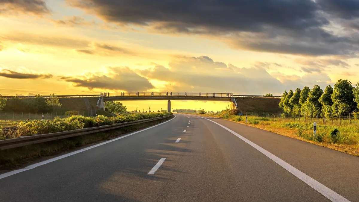 उत्तर प्रदेश में बनने...- India TV Paisa