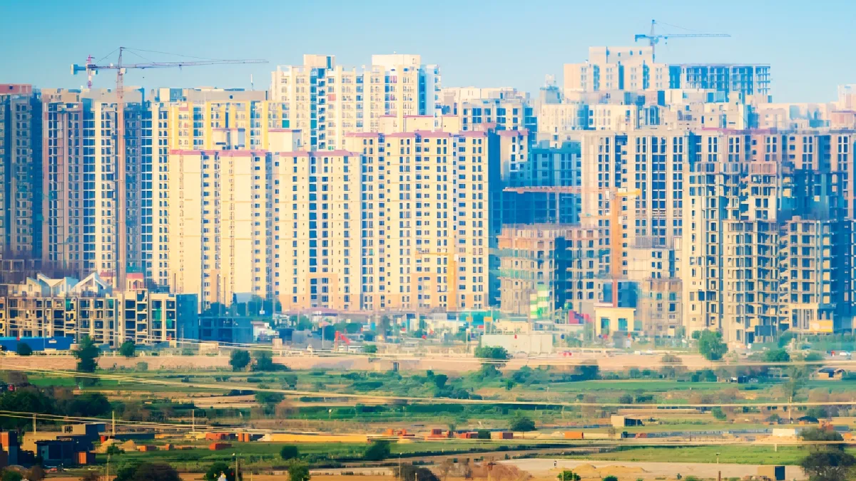 ग्रेटर नोएडा में...- India TV Paisa