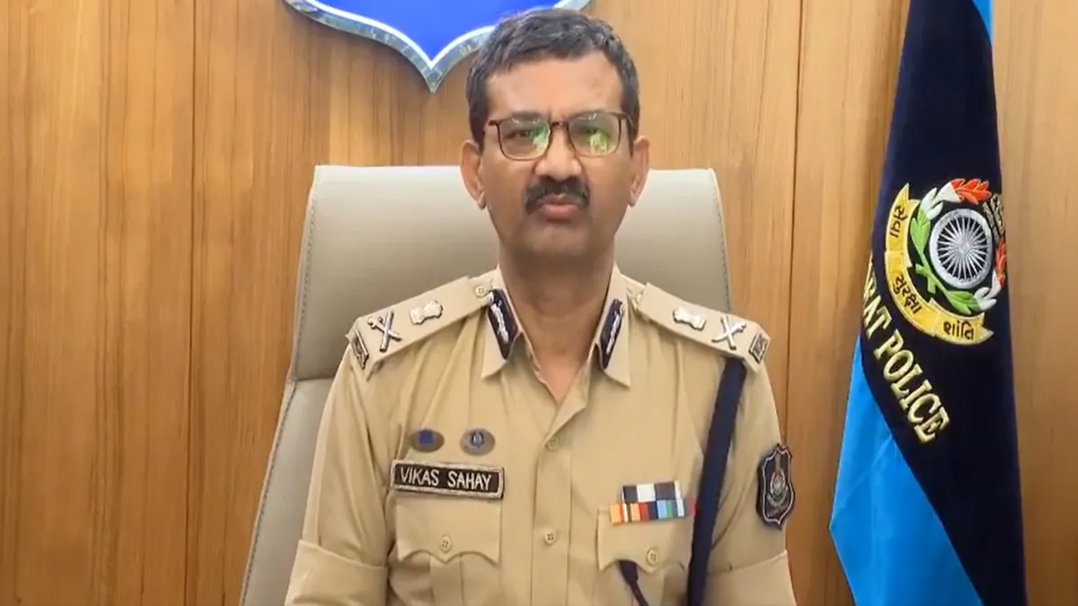 गुजरात पुलिस के डीजीपी- India TV Hindi