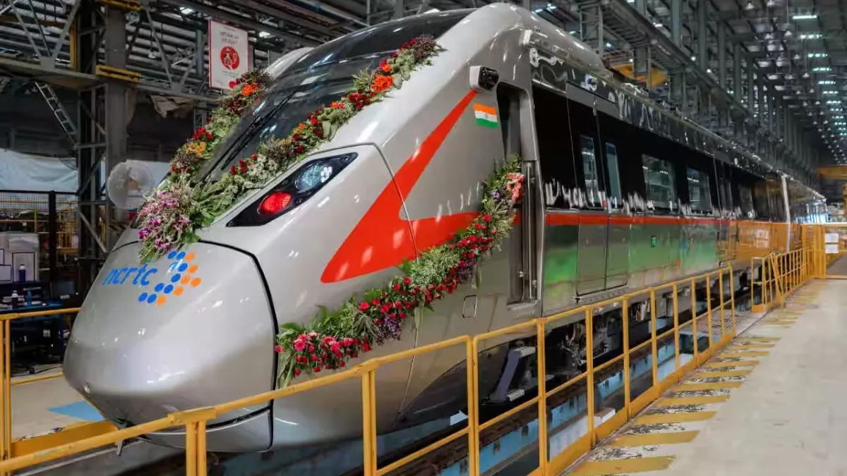 अब Namo Bharat ट्रेन में कर...- India TV Paisa