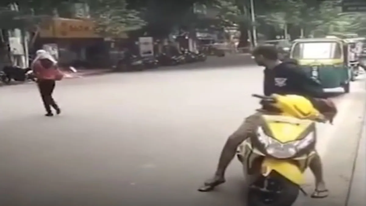 रैपिडो ड्राइवर ने की अभद्रता- India TV Hindi