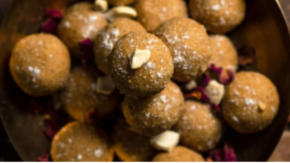 सर्दियों में फटाफट बनाएं सोंठ के लड्डू- India TV Hindi