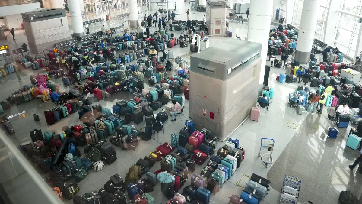 IndiGo, IndiGo Crisis, ministry of civil aviation, IndiGo flight cancel, IndiGo flights cancelled to- India TV Paisa