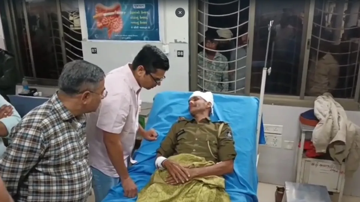 injured Policemen- India TV Hindi